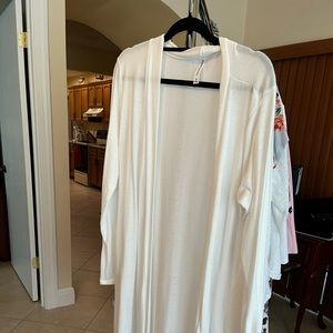 Zenana white duster